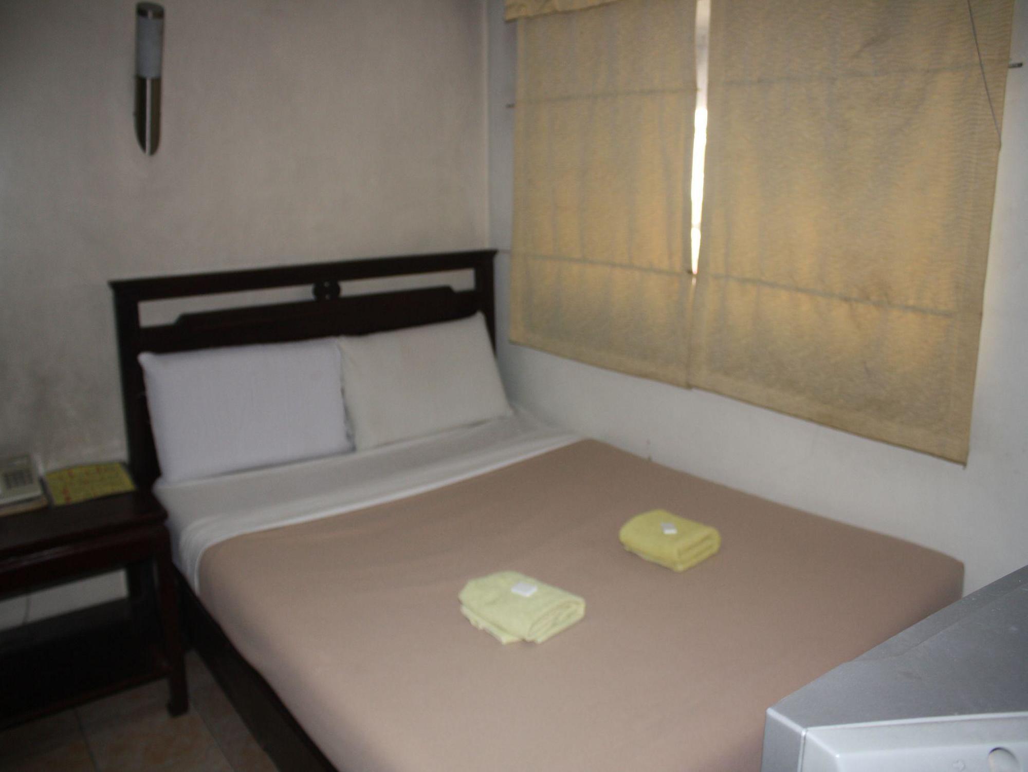 אילוילו City Corporate Inn מראה חיצוני תמונה