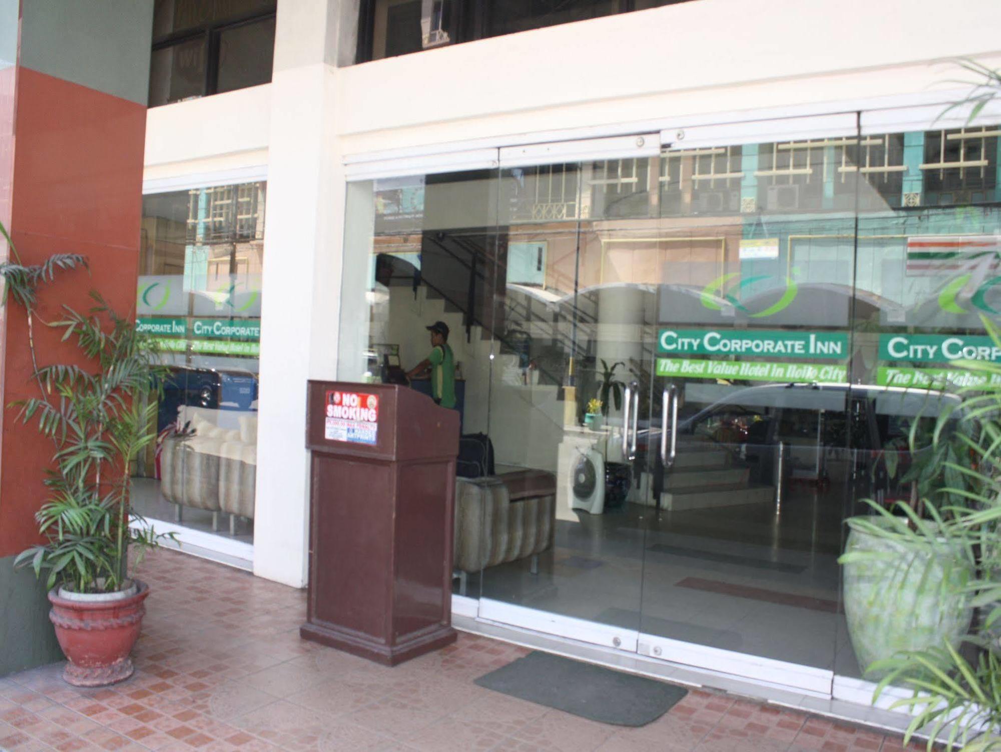 אילוילו City Corporate Inn מראה חיצוני תמונה