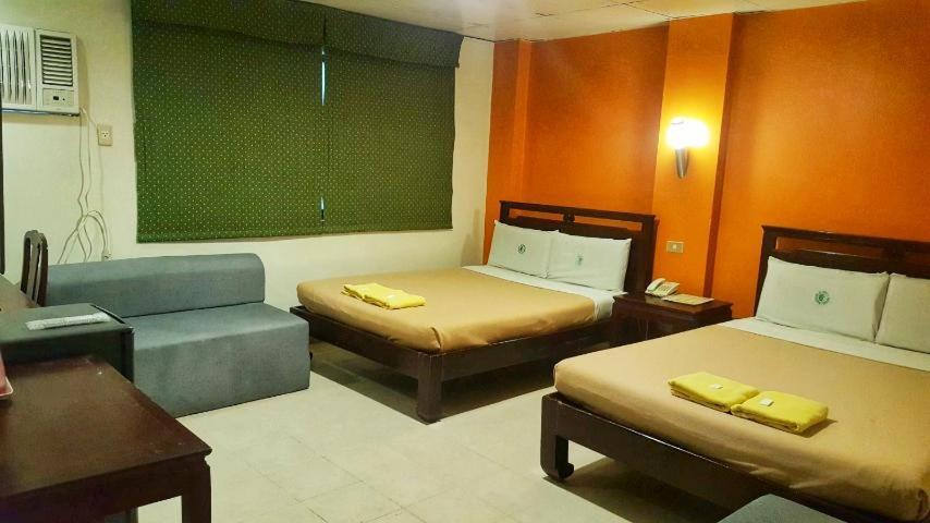 אילוילו City Corporate Inn מראה חיצוני תמונה